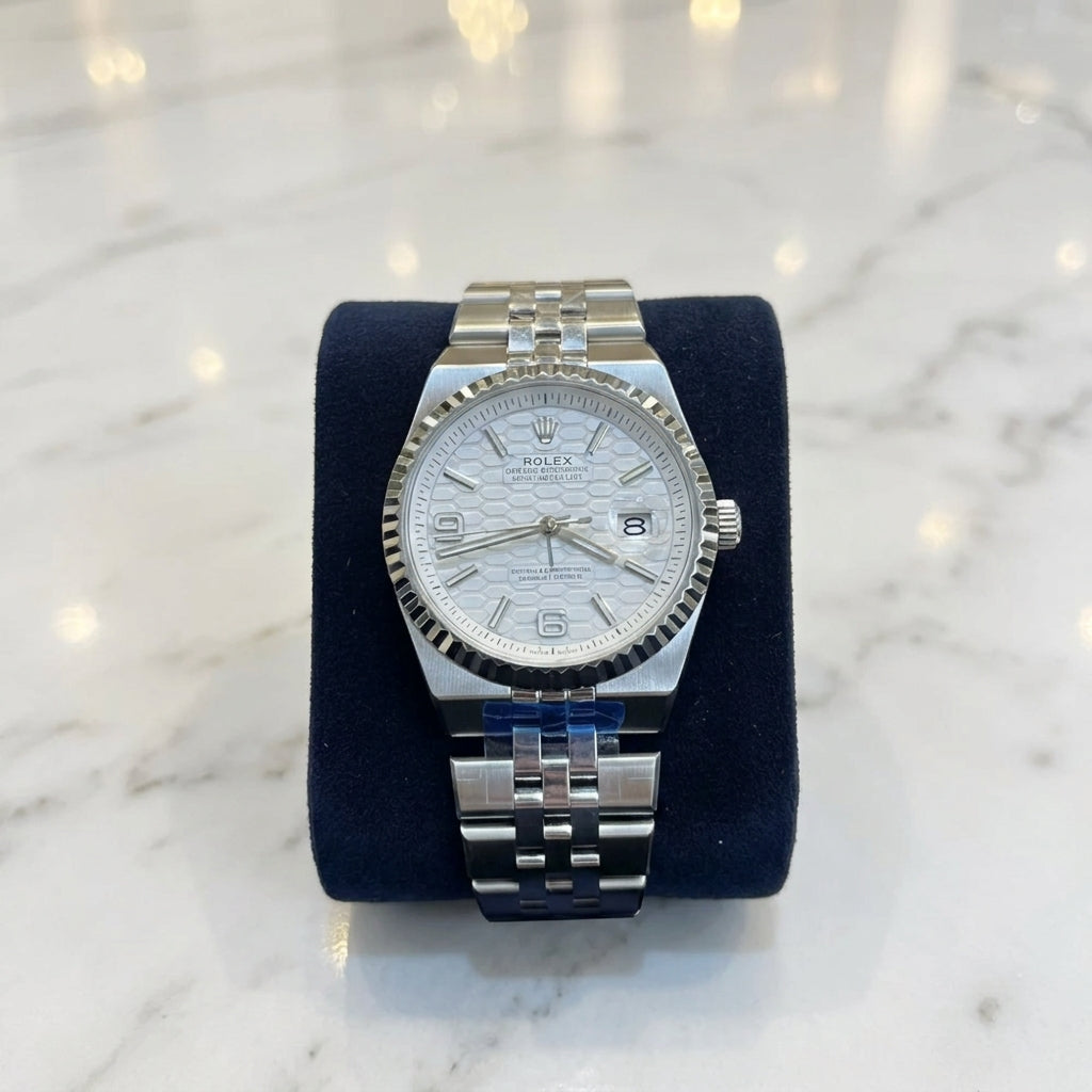 Oyster Perpetual Land-Dweller - Fond Blanc